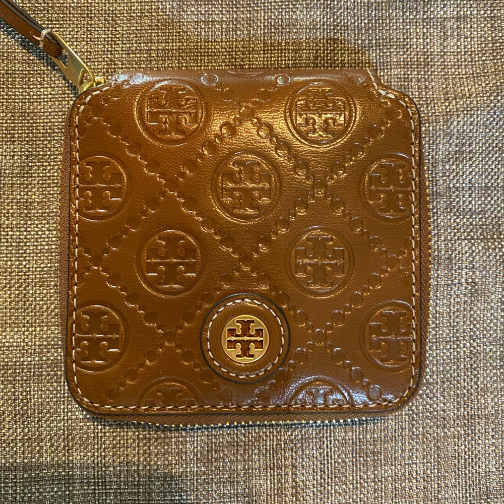 Tory Burch T Monogram wallet perfect condition matches purse also listed